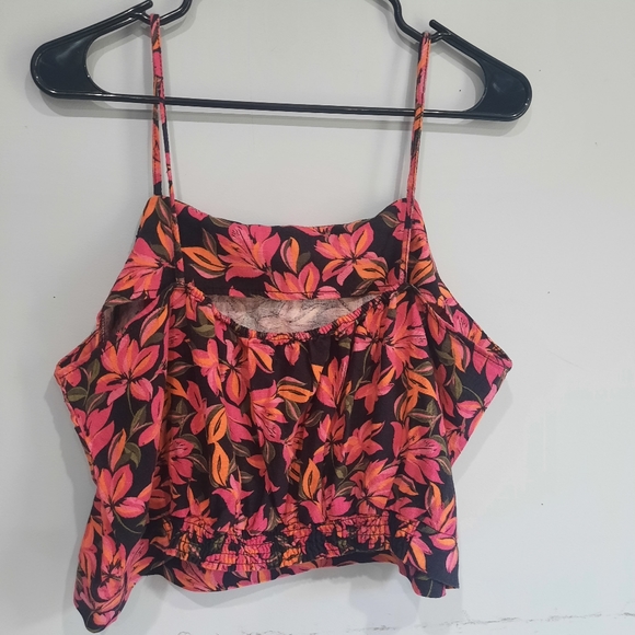 Kensie crop top - Picture 2 of 3